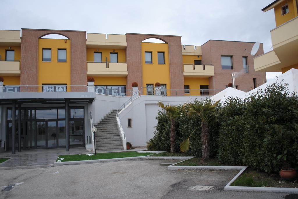 Hotel La Tavernetta Campobasso Eksteriør billede
